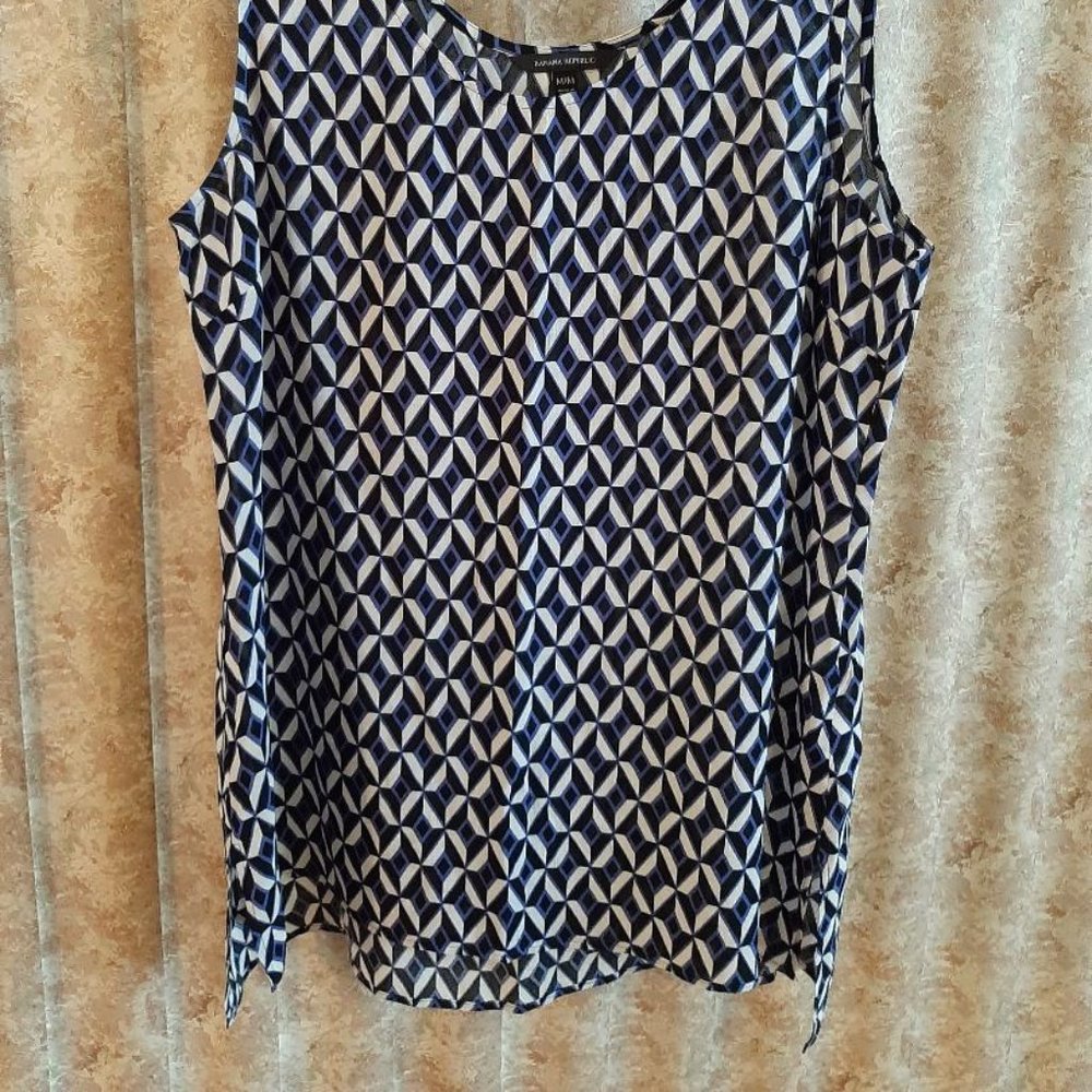 Black/blue/white geometric print tank size Med - Picture 3 of 6